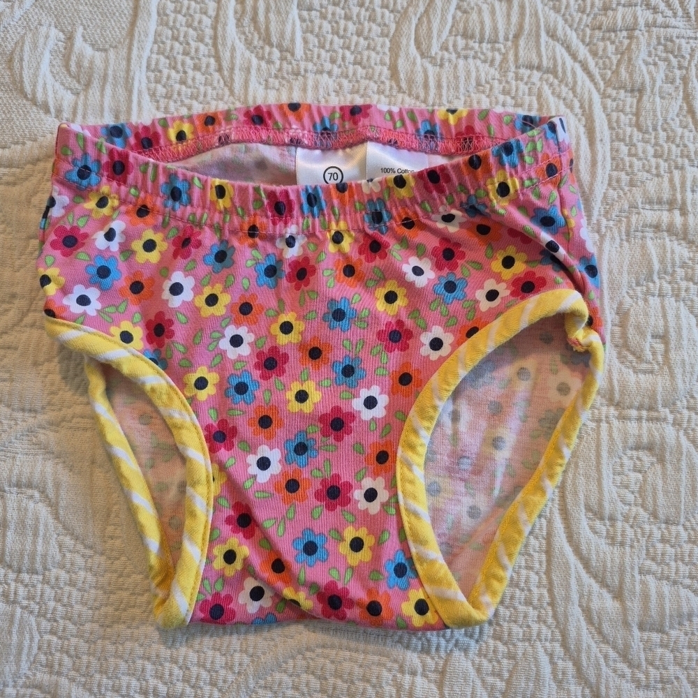 Hanna Andersson girls 70 or 6-12 months diaper cover flowers print EUC